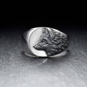 European And American Retro Domineering Wolf Shape