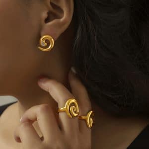 Niche Personality Spiral Twist Design Ring