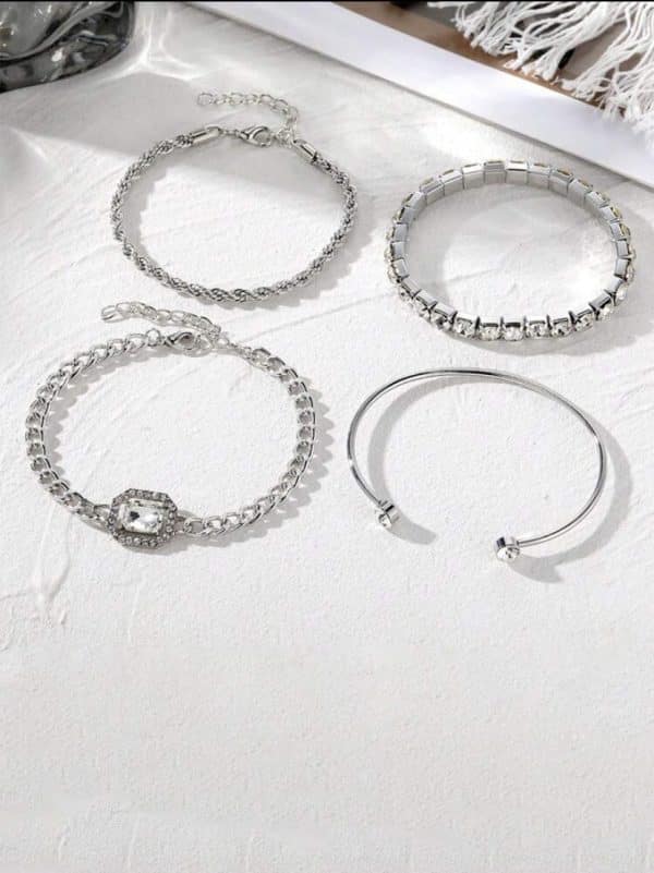 Artistic Retro Versatile Metal Chain Square Diamond 4-piece Set