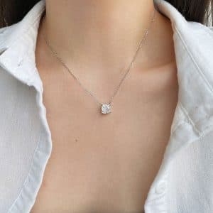925 Silver Luxury Enclosure 4 Karat Ledean Square White Diamond Clavicle Necklace