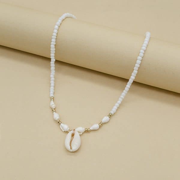 Cold Wind Special-interest Design Conch White Bead Necklace