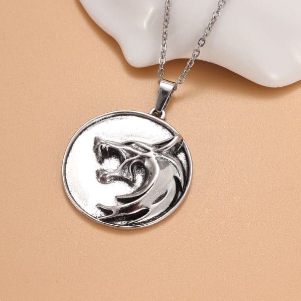 Hip Hop Friend Pendant Necklace Men's Hunter Wolf Head Totem