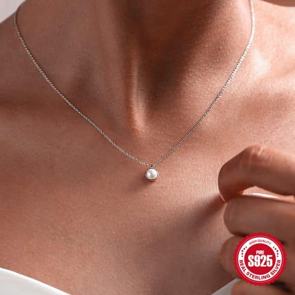 Women's Fashion Personality Pearl Pendant Necklace