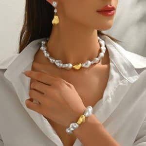 French Style Temperament Pearl Baroque Necklace