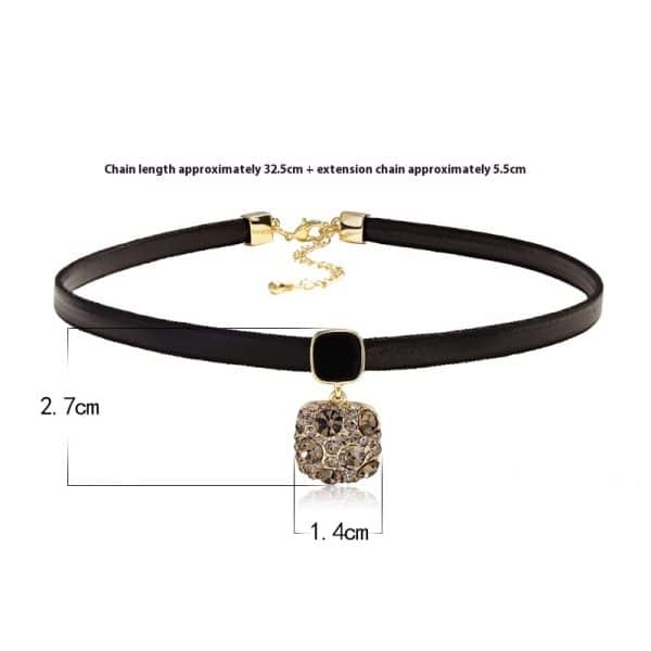 Alloy Black & Rhimestone Square Short Necklace