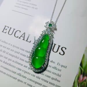 Silver Plated Inlaid Emerald Green Chalcedony Fu Dou Pendant Green Agate Women's Necklace