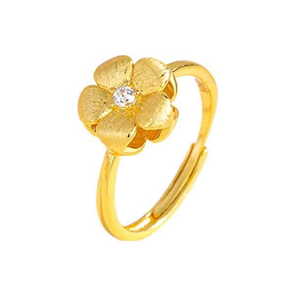 Three-dimensional Plum Ring
