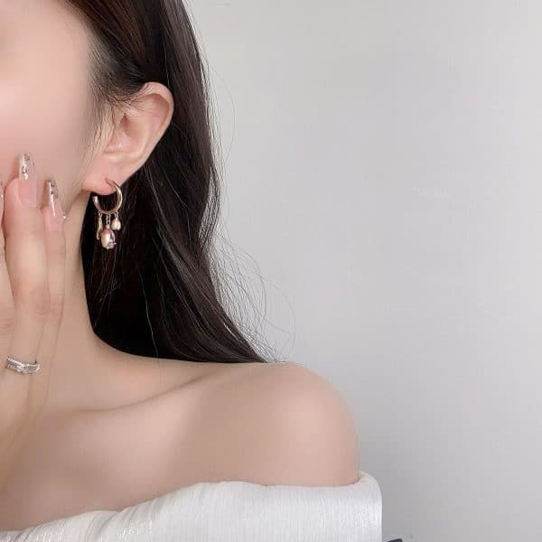 Artistic Temperament Water Drop Zircon Earrings