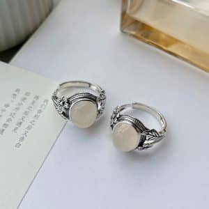 White Chalcedony Vintage Ring Versatile Personality