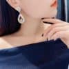 Women's Shiny Diamond-encrusted Drop Earrings