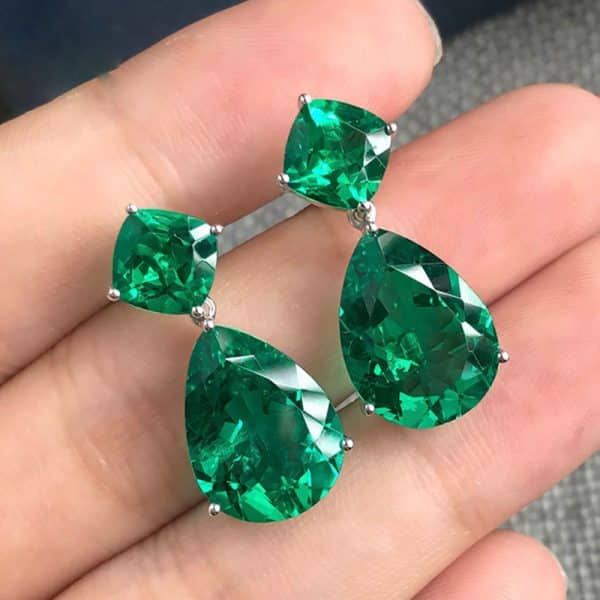 Women's Simple Water Drop Green Zirconia Earrings