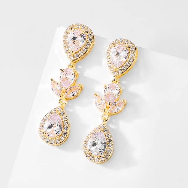 Classic Retro Temperament Long Water Drop Zircon Earrings