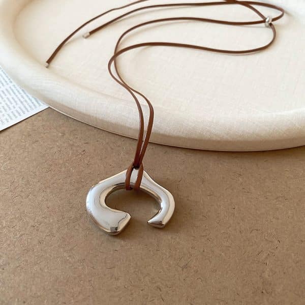Women's Versatile Fashion Heart Pendant Necklace