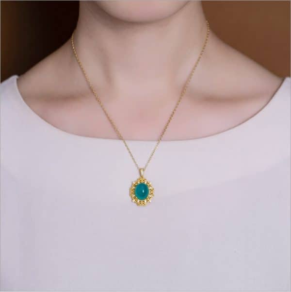 Fashion Natural Amazonite Oval Pendant Necklace