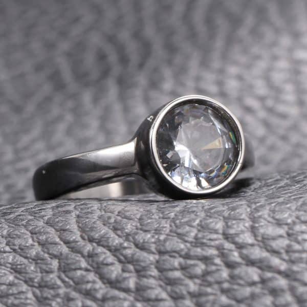 Women's Fashion Stainless Steel Diamond-studded Ring