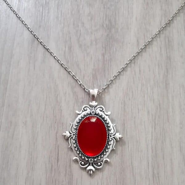 Gothic Vintage Bronze Pendant Necklace Personality