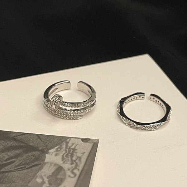 Full Rhinestone Zircon Line Special-interest Design Ring