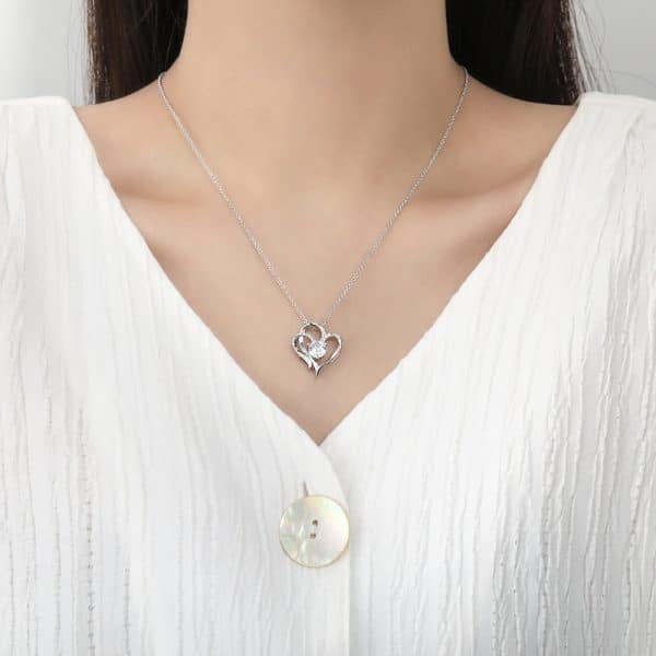 Women's Mind Act Upon Mind Elegant Graceful Necklace