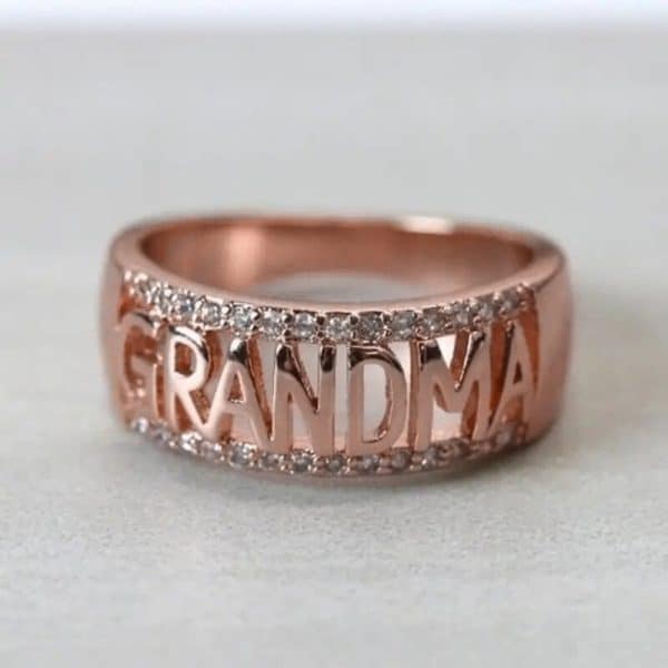 Three-row Combination Geometric Round Four-claw Inlaid Ring