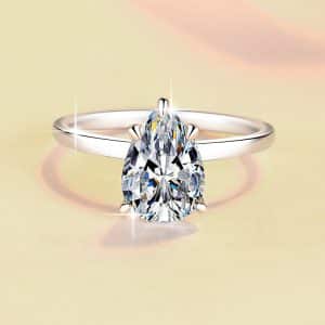 Fashion Minimalistic Water Drops Pear-shaped Moissanite Ring