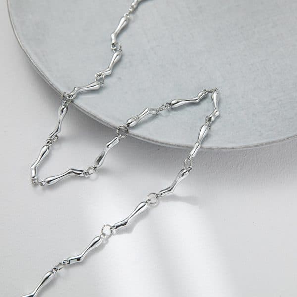 Thorn Clavicle Chain Cold Style Necklace Light Luxury