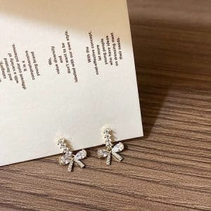 Sparking Zirconium Bow Stud Earrings Women