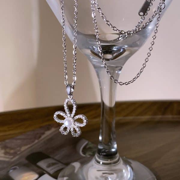 Women's High-grade Silver Pearl SUNFLOWER Necklace