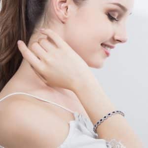Fashion All-match Bracelet Inlaid Zircon Retro