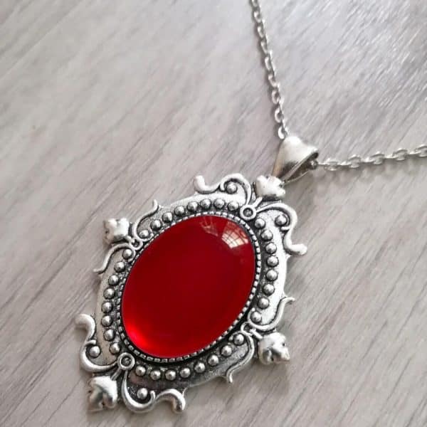 Gothic Vintage Bronze Pendant Necklace Personality