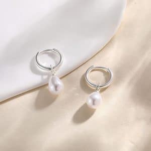 Water Drop Shape Pearl Earrings