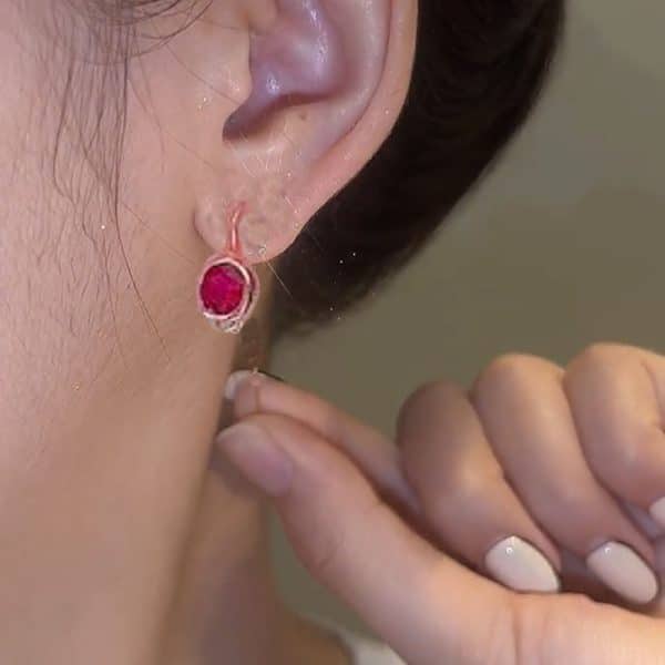 Cross-border Hot Selling New Russian Fashion Rose Redstone Hollow Stud Earrings Pendant Suit