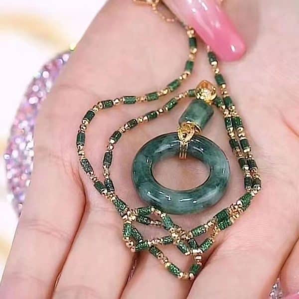 Necklace Temperament Wild Safety Buckle Pendant Clavicle
