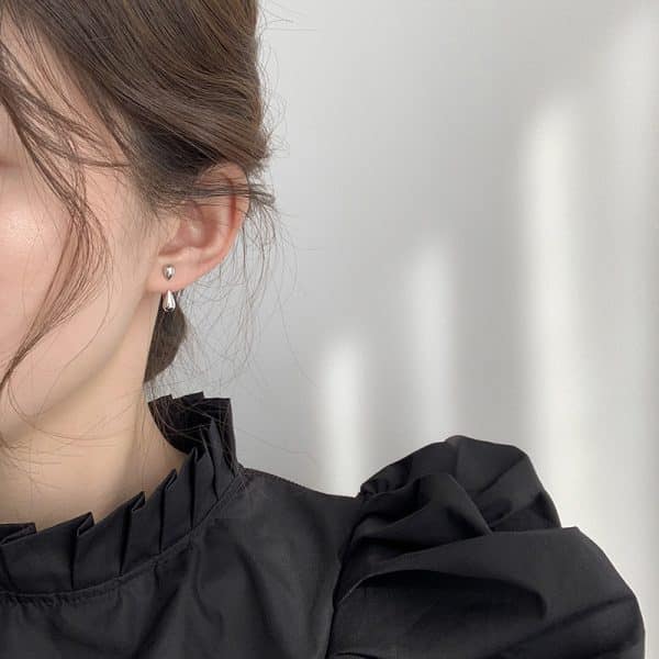 Women's Simple Compact Smooth Water Drop Earrings