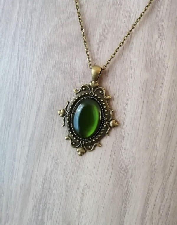 Gothic Vintage Bronze Pendant Necklace Personality