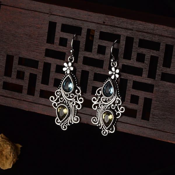 Creative Flower Drop Pear-shaped Earrings