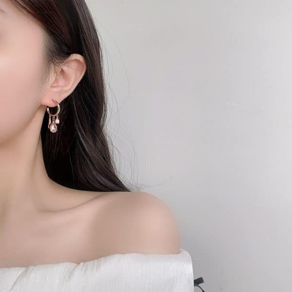 Artistic Temperament Water Drop Zircon Earrings