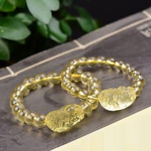 Fashionable And Individual Yellow Crystal Pendant Bracelet