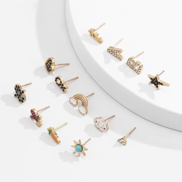 Multi-element Letter Shape Earring Set