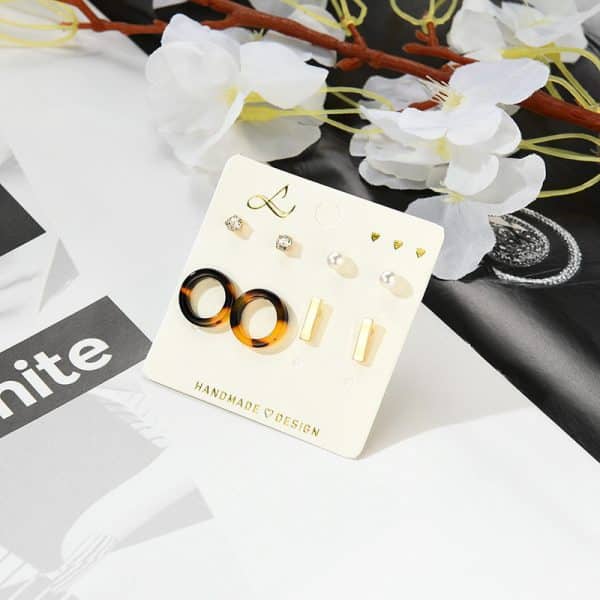Simple Style New Pearl Round Word Earrings Set