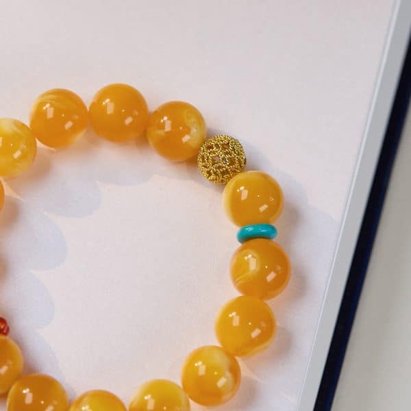 Yellow Chicken Grease Beeswax Gourd Fu Lu Bracelet
