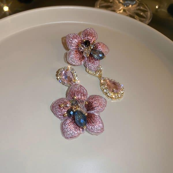 Asymmetrical Diamond Drop Crystal Flower 925 Silver Needle