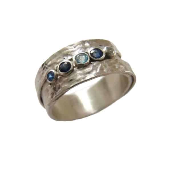 Wide Face Colored Zircon Ring With Retro Minimalist Design